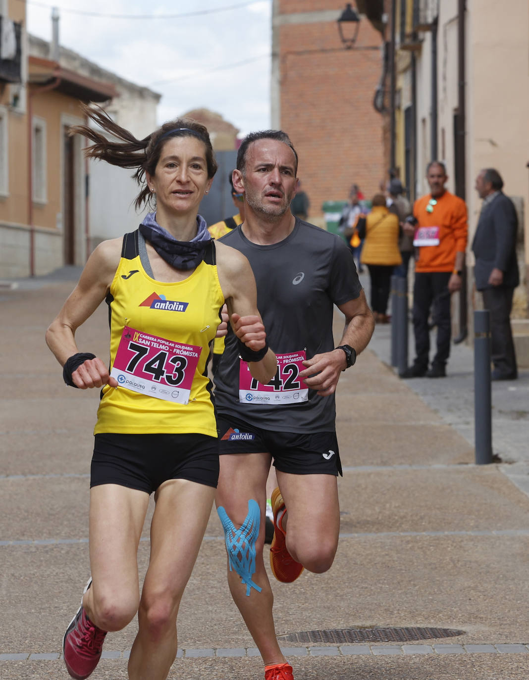 Más de 900 personas participan en la cita solidaria de Frómista