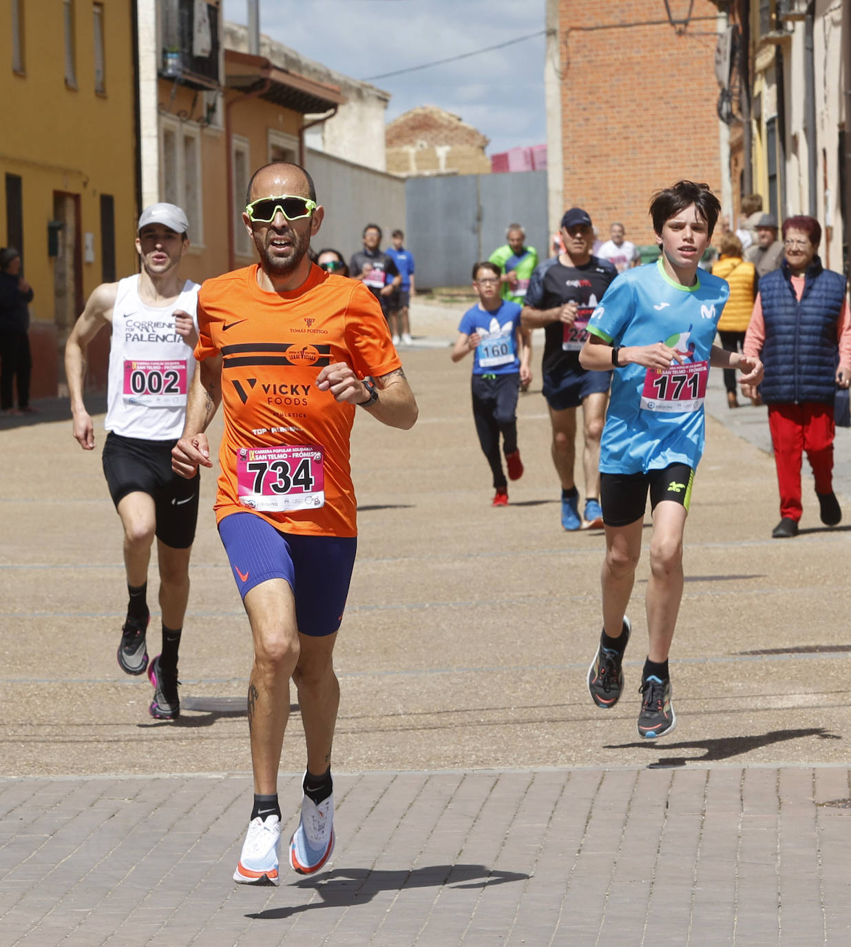 Más de 900 personas participan en la cita solidaria de Frómista