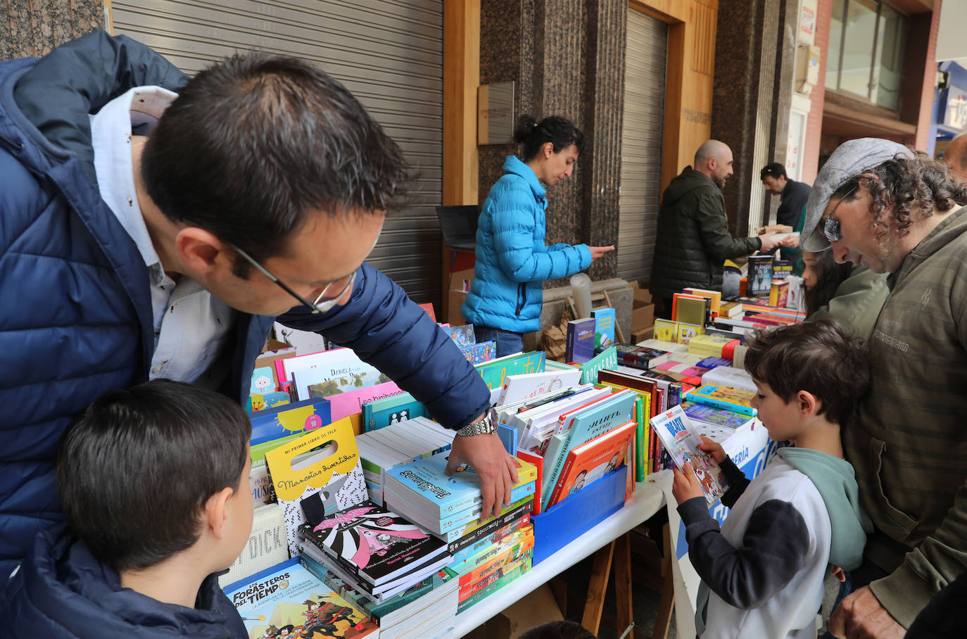 Éxito de público y de ventas en el Día del Libro