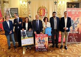 Asistentes a la presentación de los cuatro torneos.