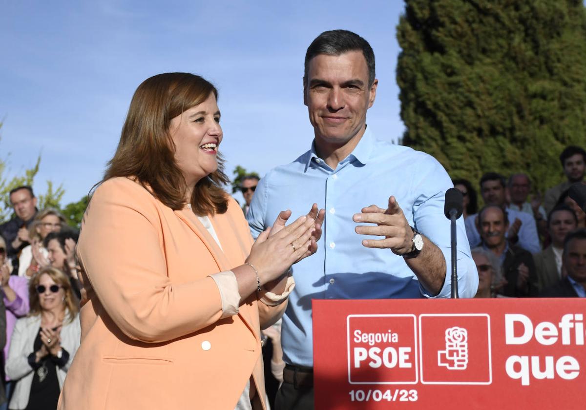 Clara Martín, hace unos días, con Pedro Sánchez.