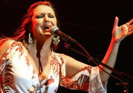 Niña Pastori, durante su actuación en el festival Cádiz Latino.