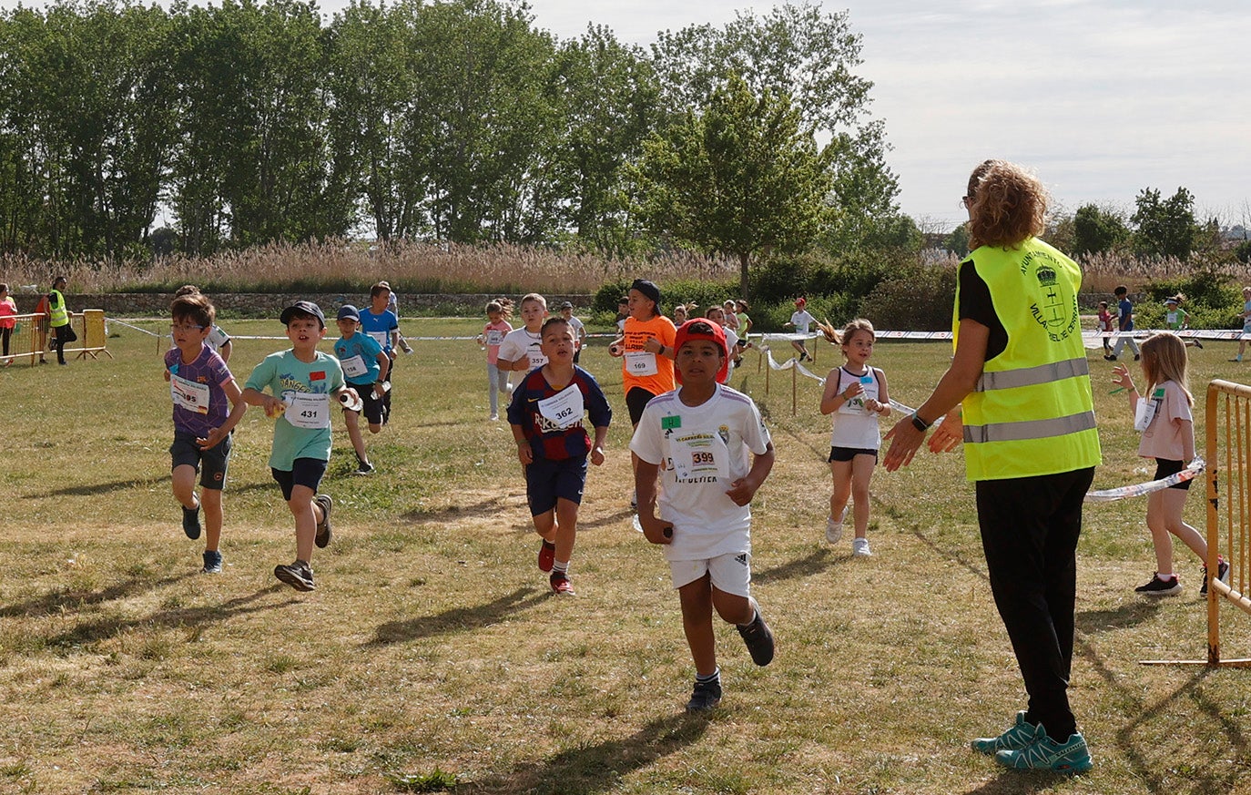 Zancadas solidarias por Siria en Villamuriel