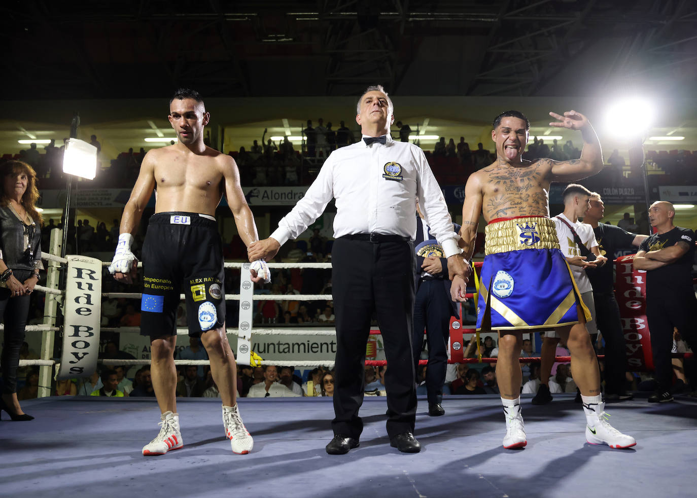 Velada de boxeo en el Polideportivo Huerta del Rey de Valladolid (2/2)