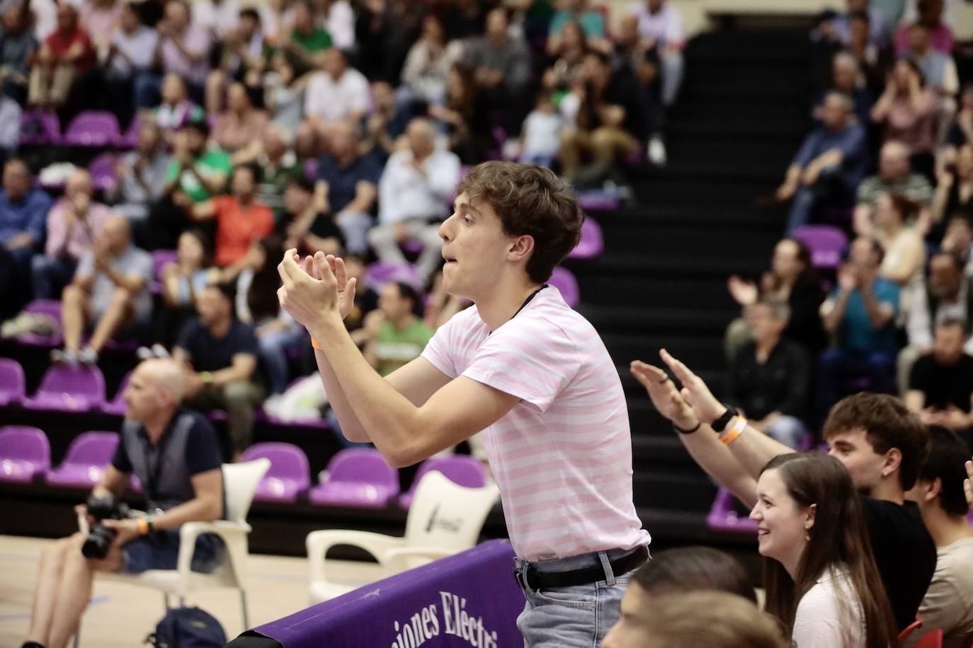 UEMC Real Valladolid Baloncesto 92 - 82 TAU Castelló