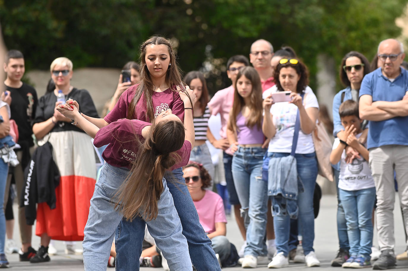 La Plaza de Portugalete de Valladolid celebra el Día Internacional de la Danza