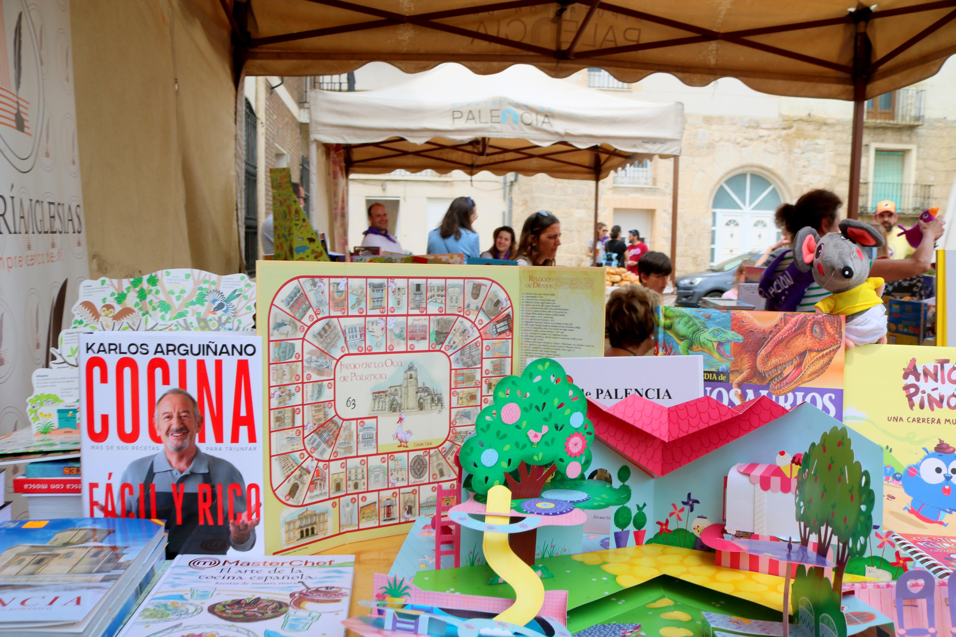 III Feria de &quot;Exaltación de las Lilas&quot; en Villaviudas