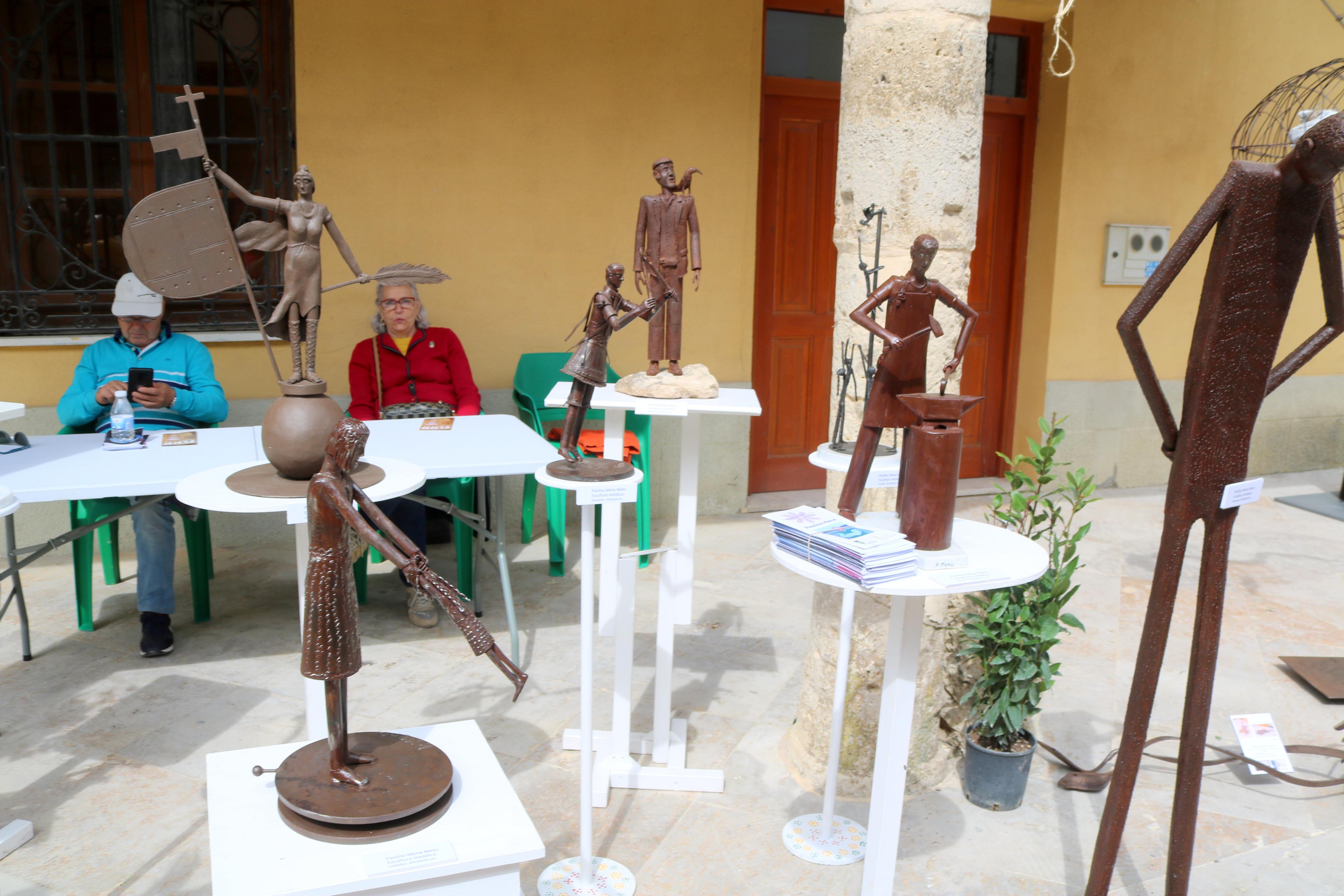 Ampudia celebra el XII Mercado Regional de la Flor