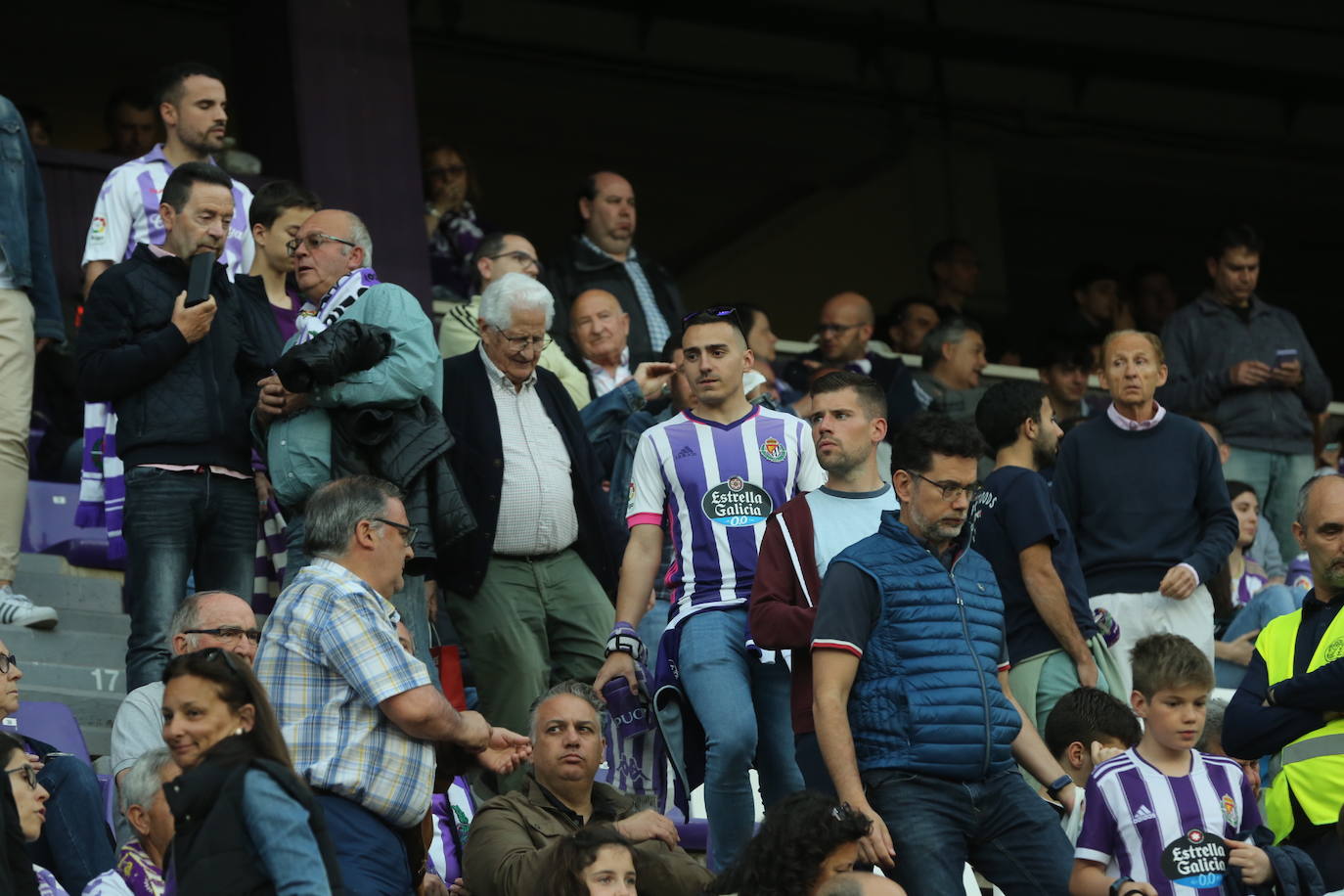 Búscate en la grada del Real Valladolid - Atlético de Madrid (1/3)