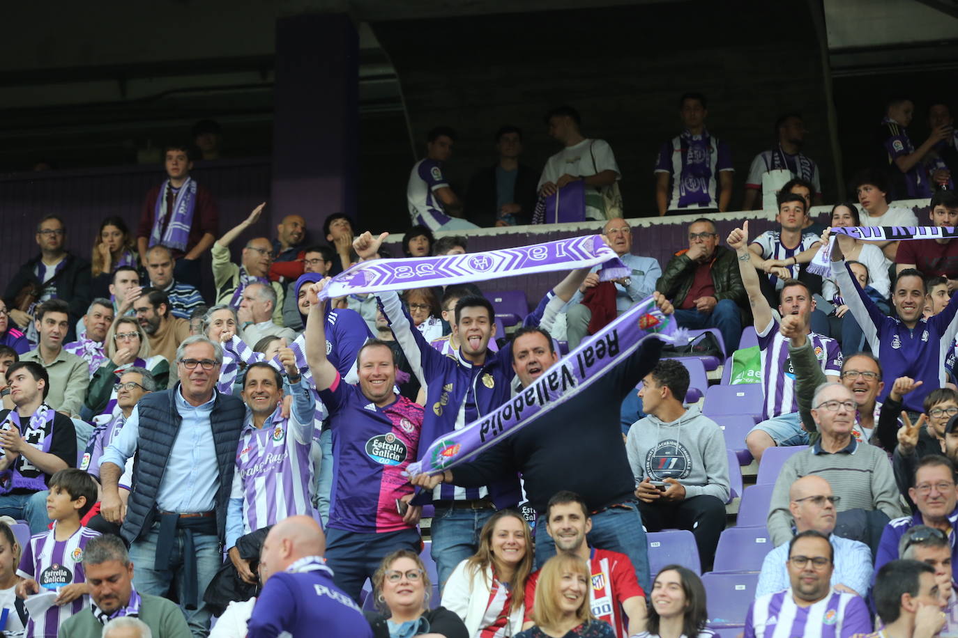 Búscate en la grada del Real Valladolid - Atlético de Madrid (2/3)