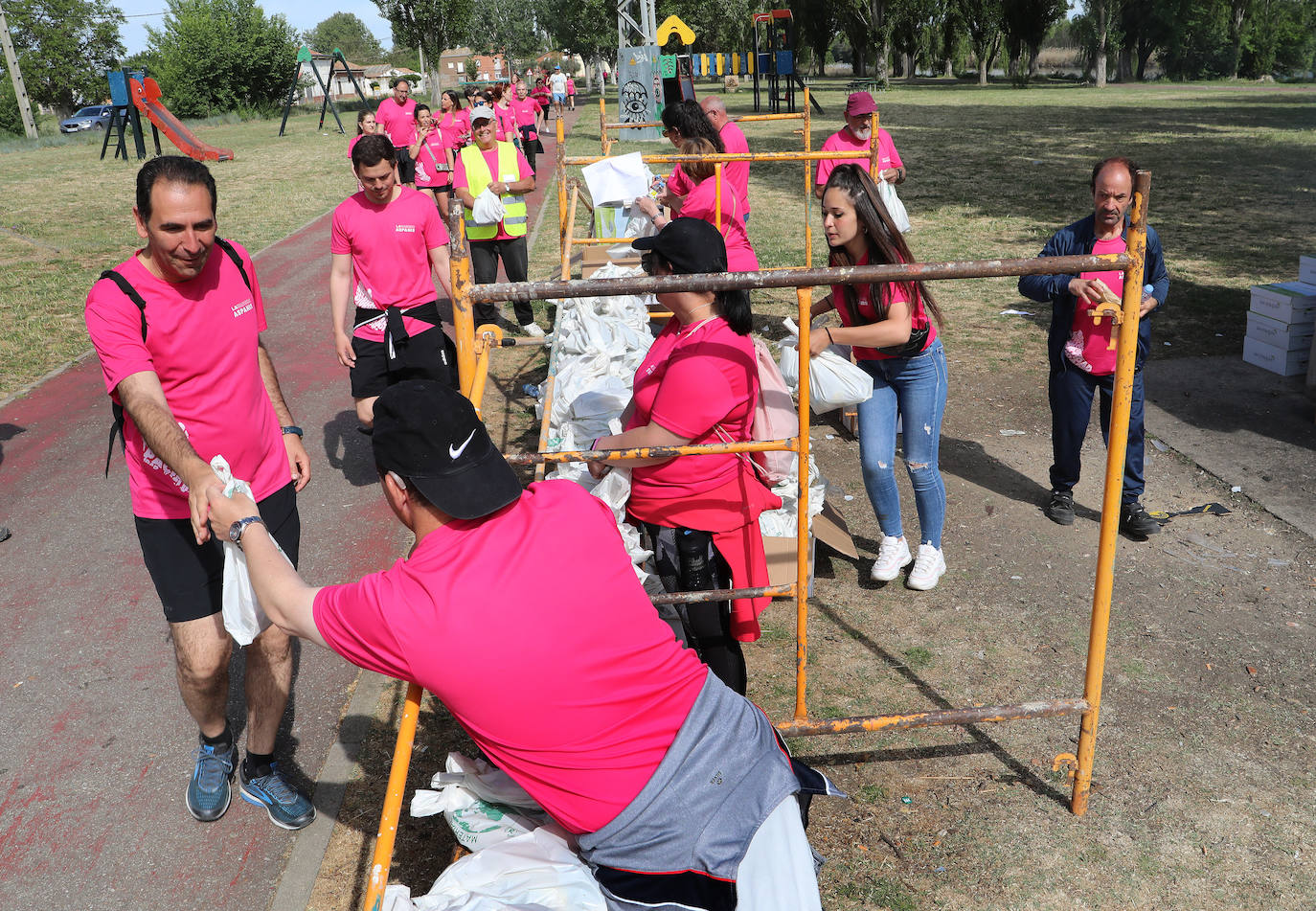 Más de mil palentinos se unen a la marcha de Aspanis