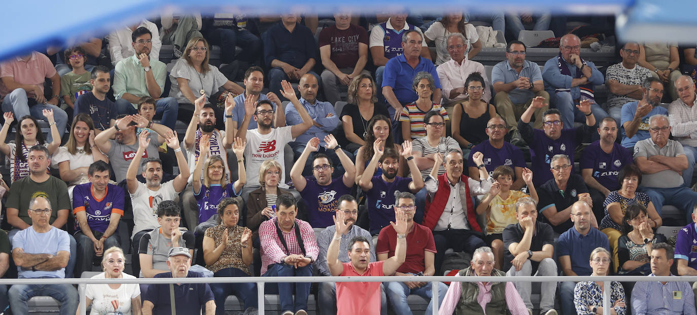 Búscate en la grada del Zunder Palencia y el Estudiantes