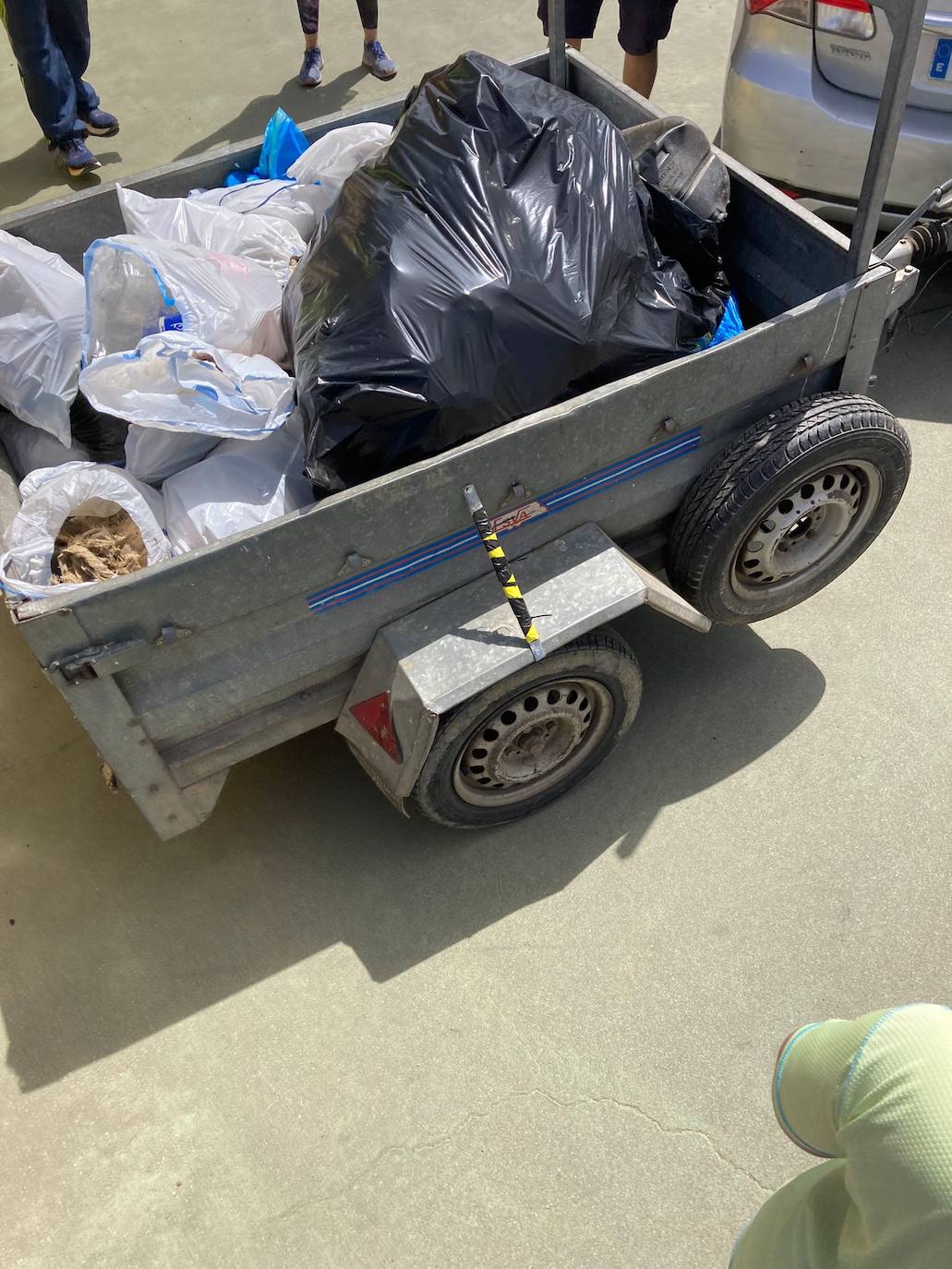 Los alumnos del Blas Sierra se unen contra la basura del Canal de Castilla