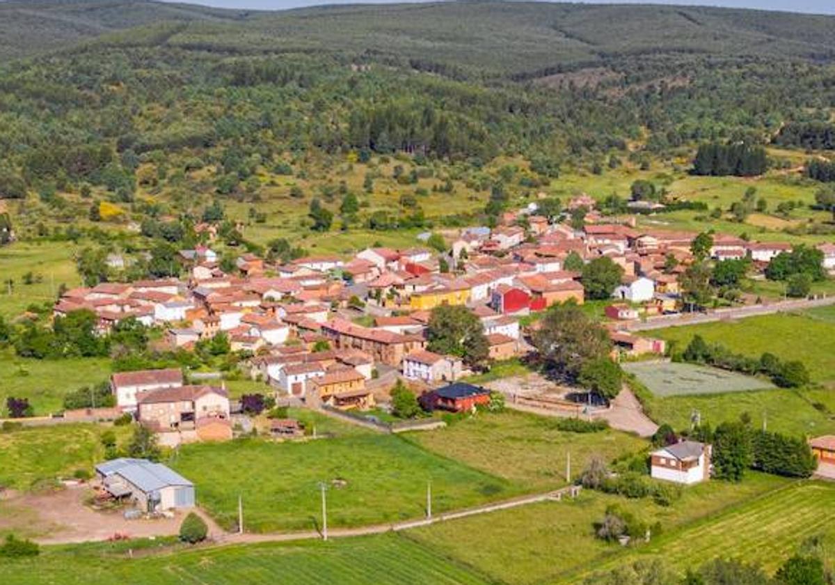 Santa Colomba de Curueño: el castillo que alumbra el horizonte