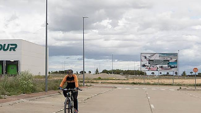 Imagen después - Adiós al cementerio de camiones de Villanubla un año después