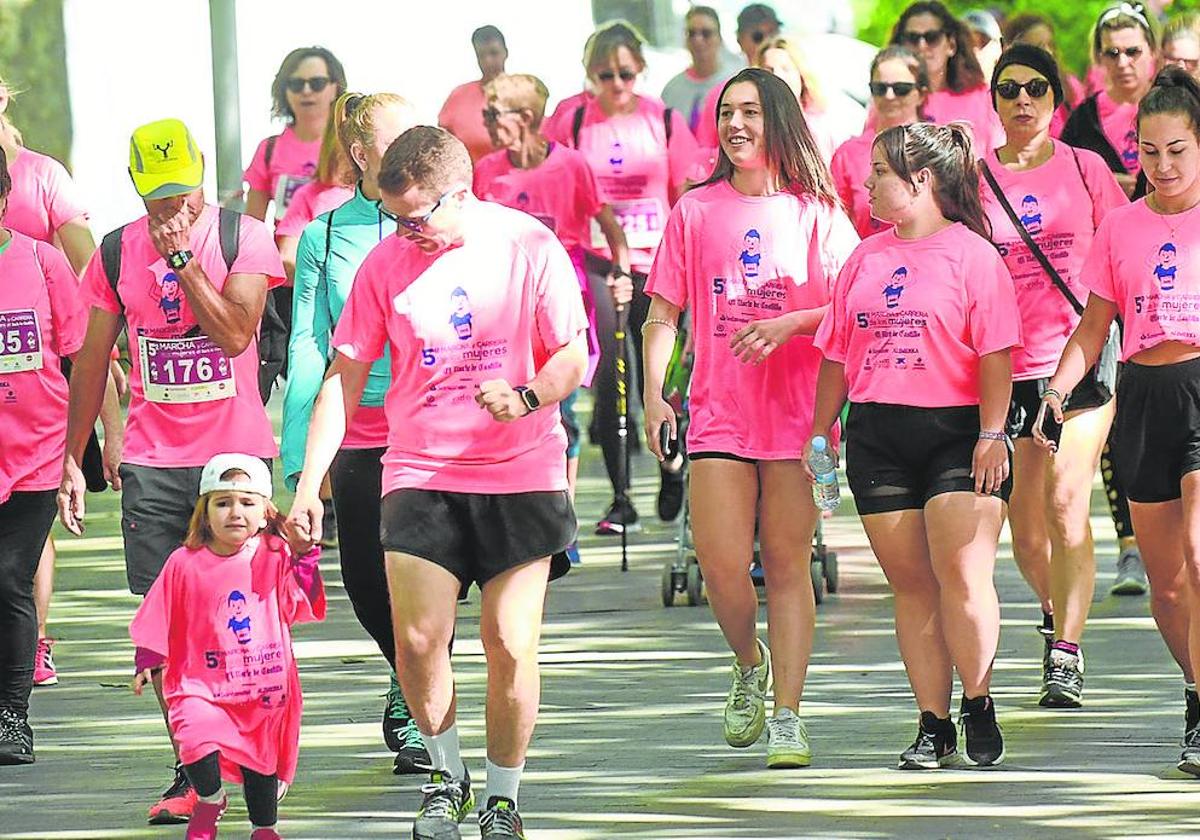 Participantes en la Marcha y Carrera de las Mujeres de 2022.