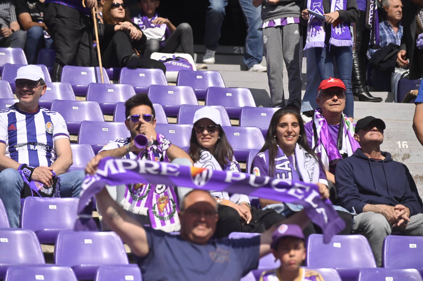 Búscate en la grada del José Zorrilla (1/5)