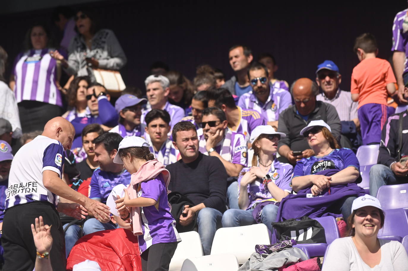 Búscate en la grada del José Zorrilla (1/5)