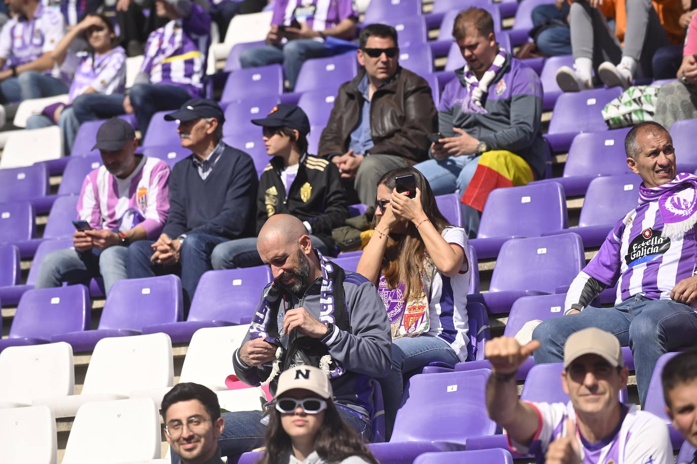 Búscate en la grada del José Zorrilla (1/5)