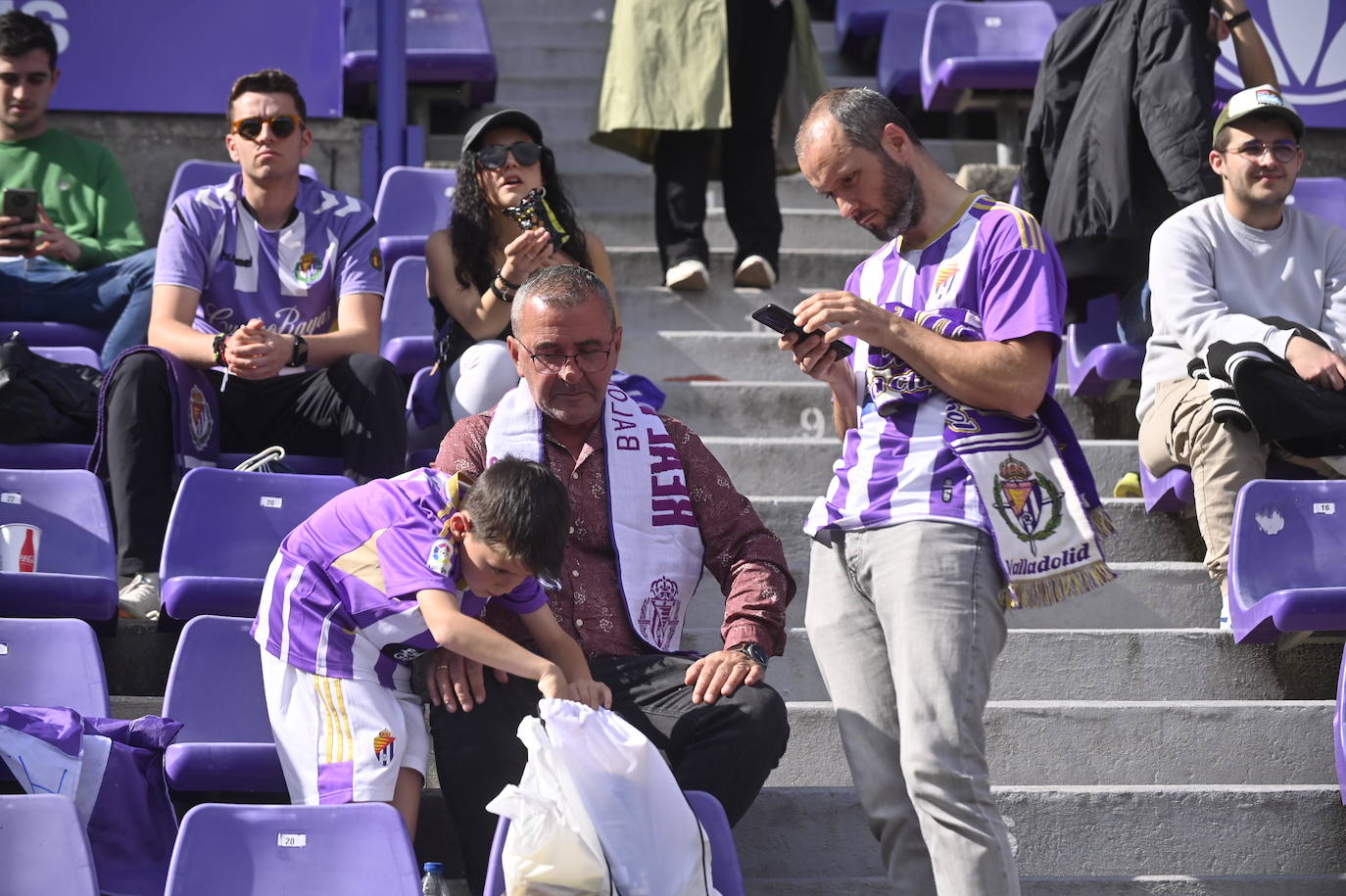 Búscate en la grada del José Zorrilla (3/5)