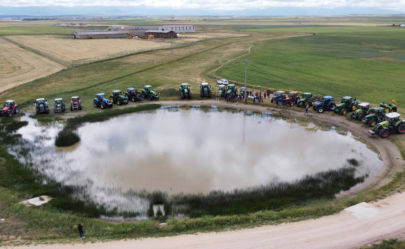 Concurso de habilidad con el tractor en Escarabajosa de Cabezas