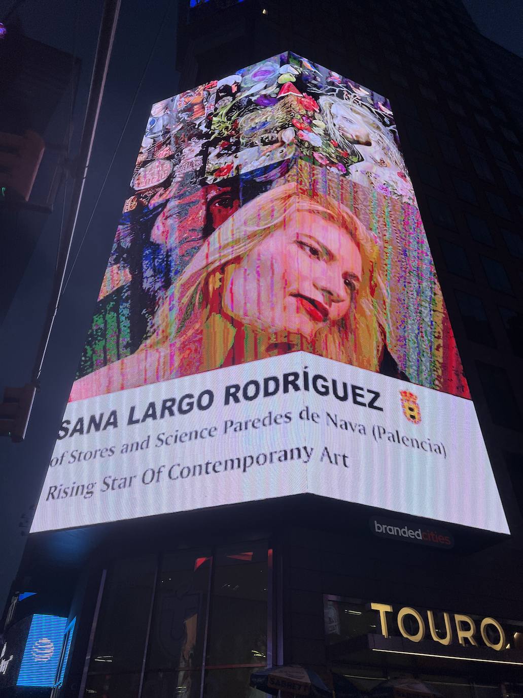 Detalle de la publicidad en Times Square,