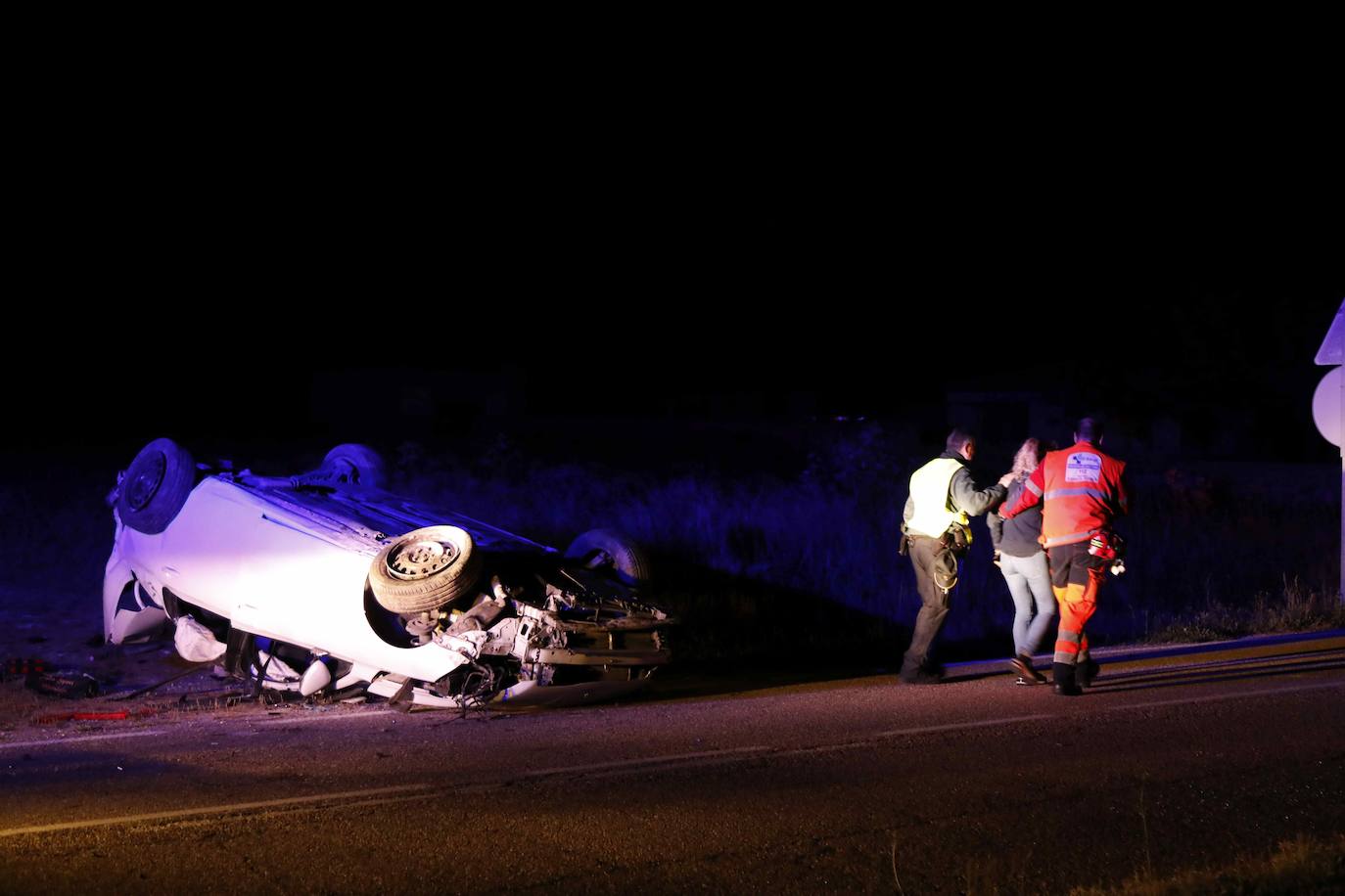 Dos jóvenes heridas en un grave accidente de tráfico en Cuéllar