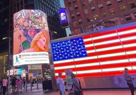 Valla publicitaria en Times Square que anuncia el Museo de los Cuentos y la Ciencia de Paredes de Nava.