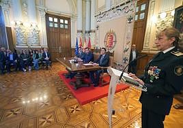 Toma de posesión de la superintendente de la Policía Municipal de Valladolid, Julia González.