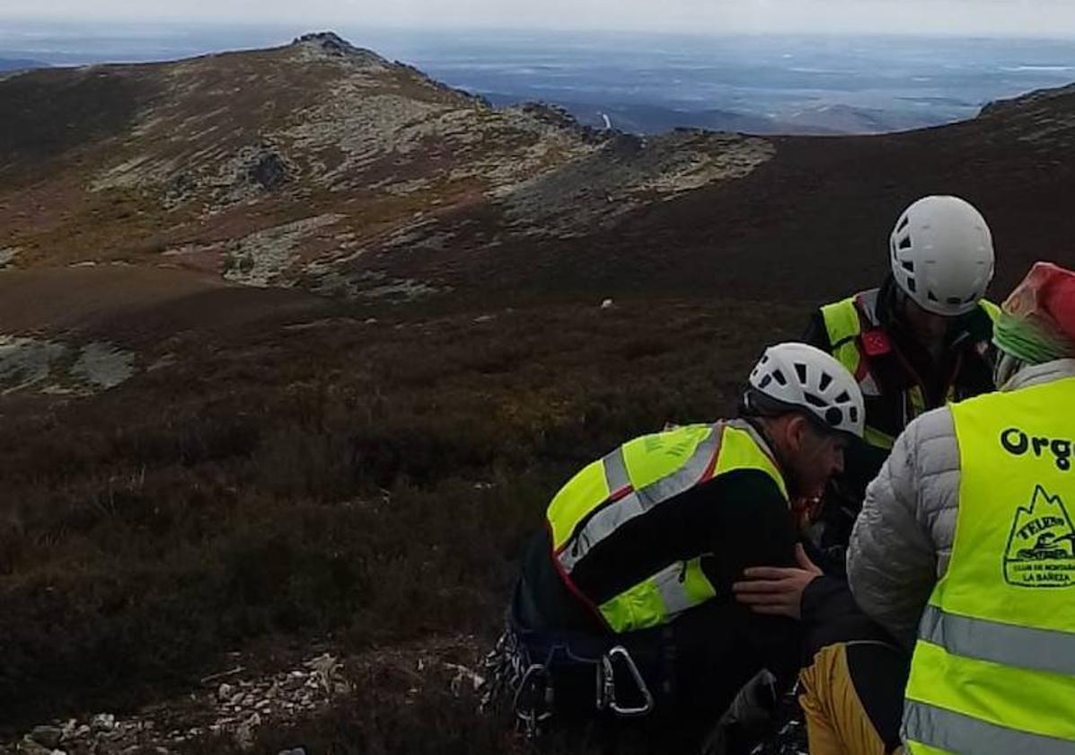 Rescatado un deportista vallisoletano herido en una carrera de montaña en León