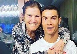Cristiano Ronaldo con su madre, Dolores Aveiro.