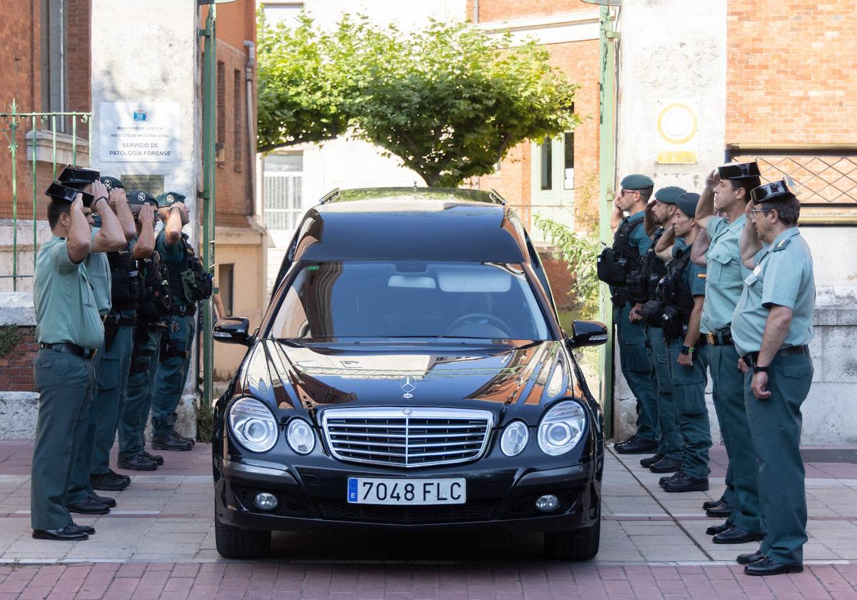 Despedida de Pedro Alfonso Casado, teniente coronel de la Guardia Civil tiroteado en Santovenia.