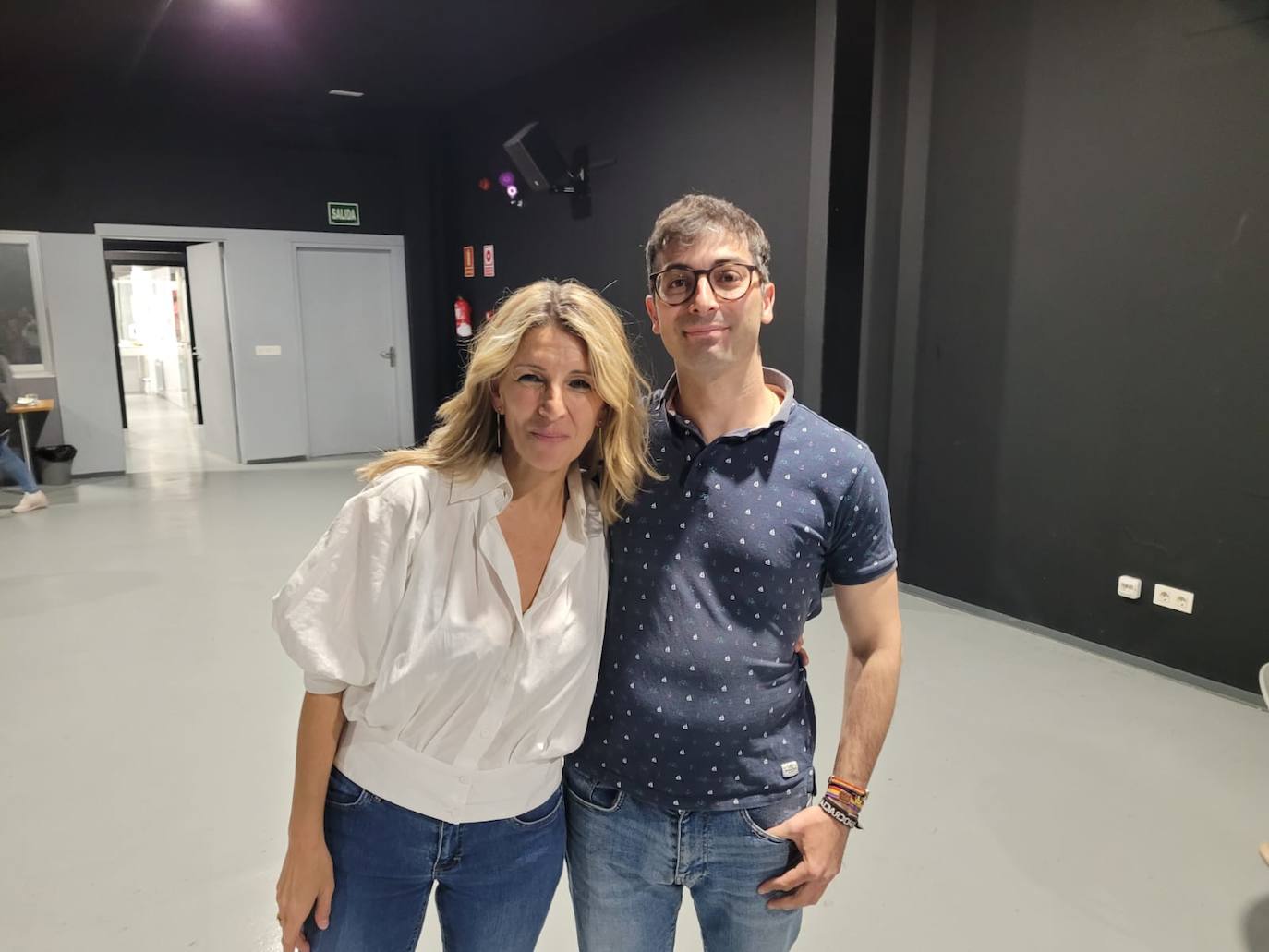 El candidato de IU-Podemos de Palencia, Rodrigo San Martín, con Yolanda Díaz en Valladolid.