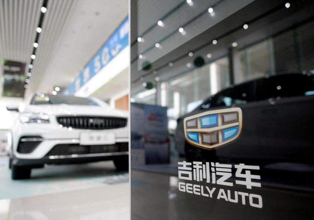 El logotipo de Geely en un concesionario de Shanghai.