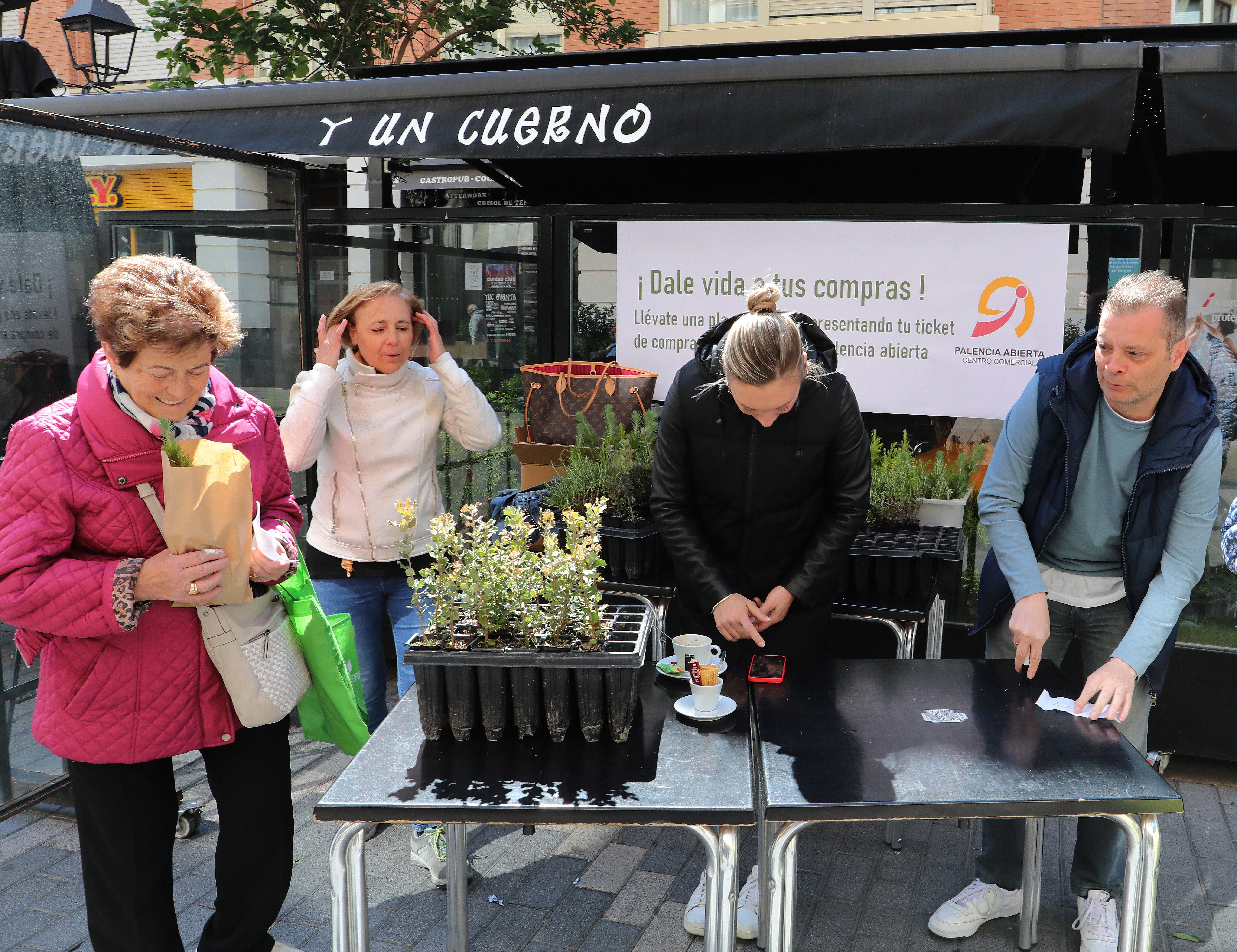 Plantas a cambio de compras en Palencia