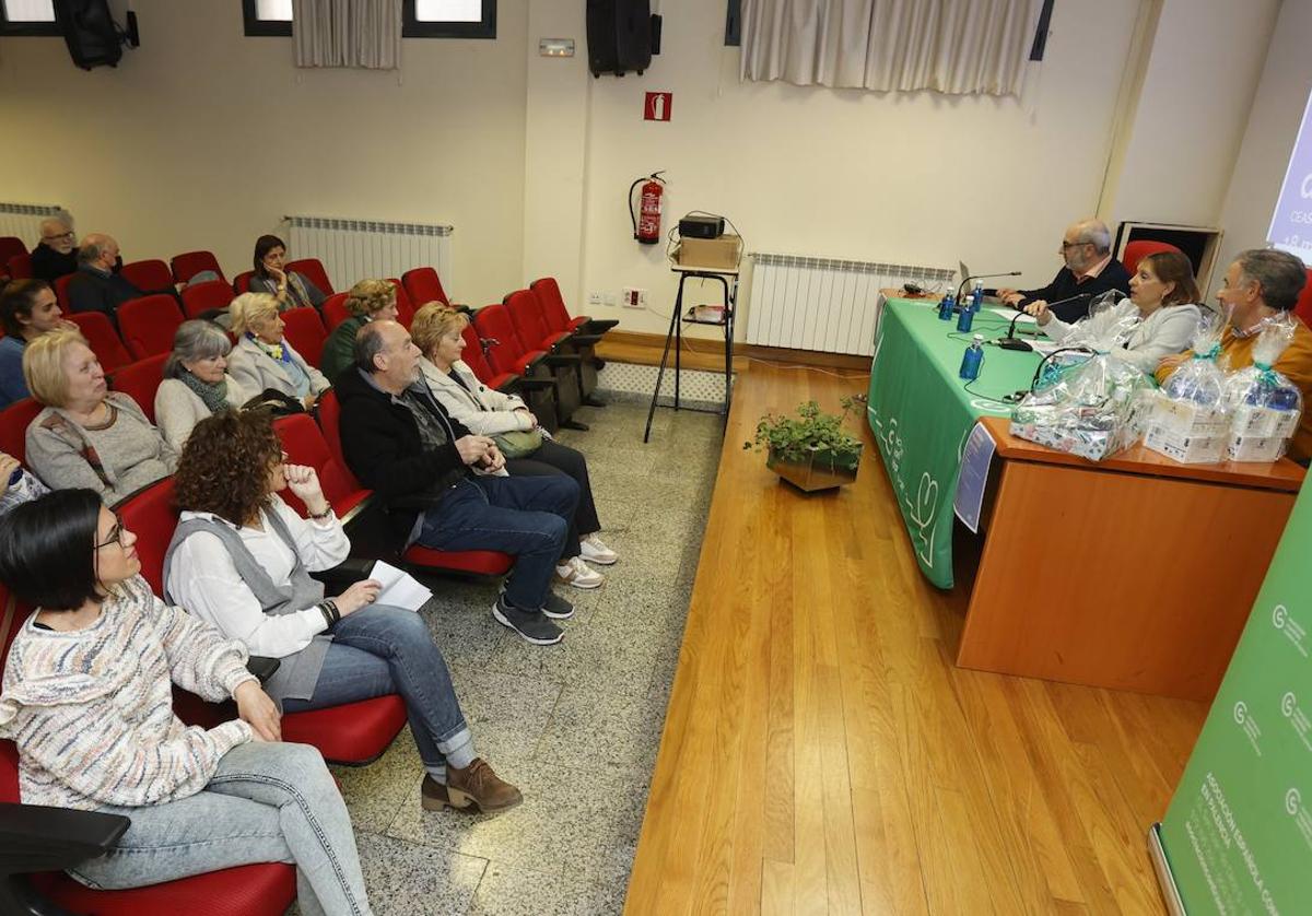 Asamblea de la Asociación del Cáncer de Palencia.