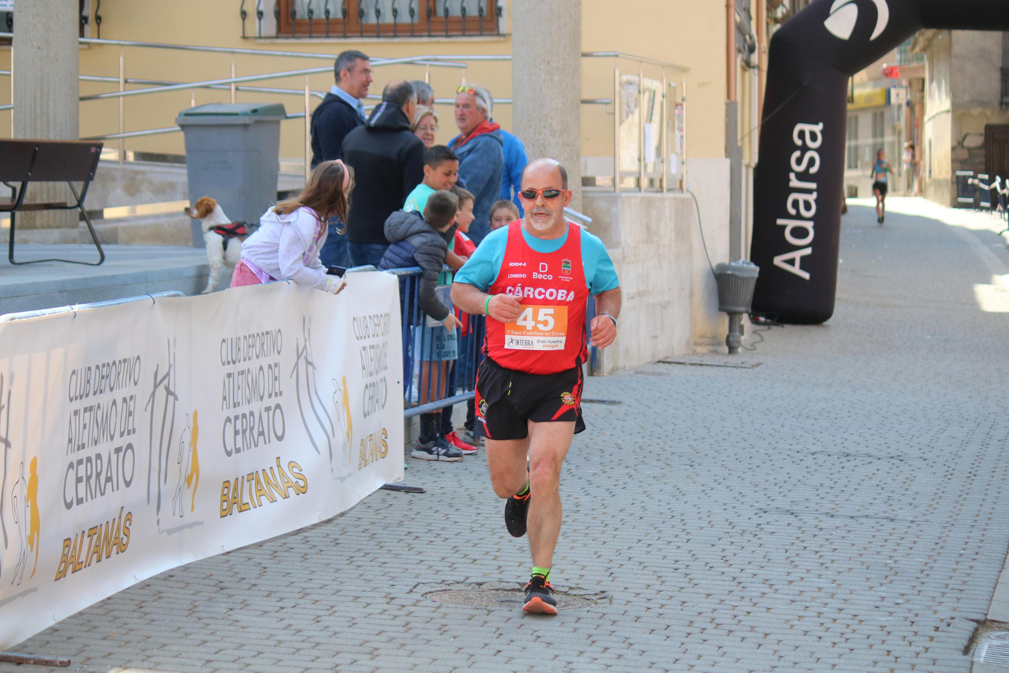 Pablo Marcos y Alicia Diago, vencedores de la IV Legua Castellana del Cerrato