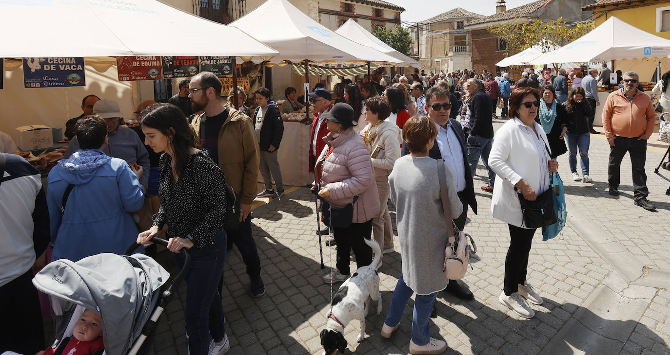 21 puestos engrandecen la Feria del Pan de Grijota