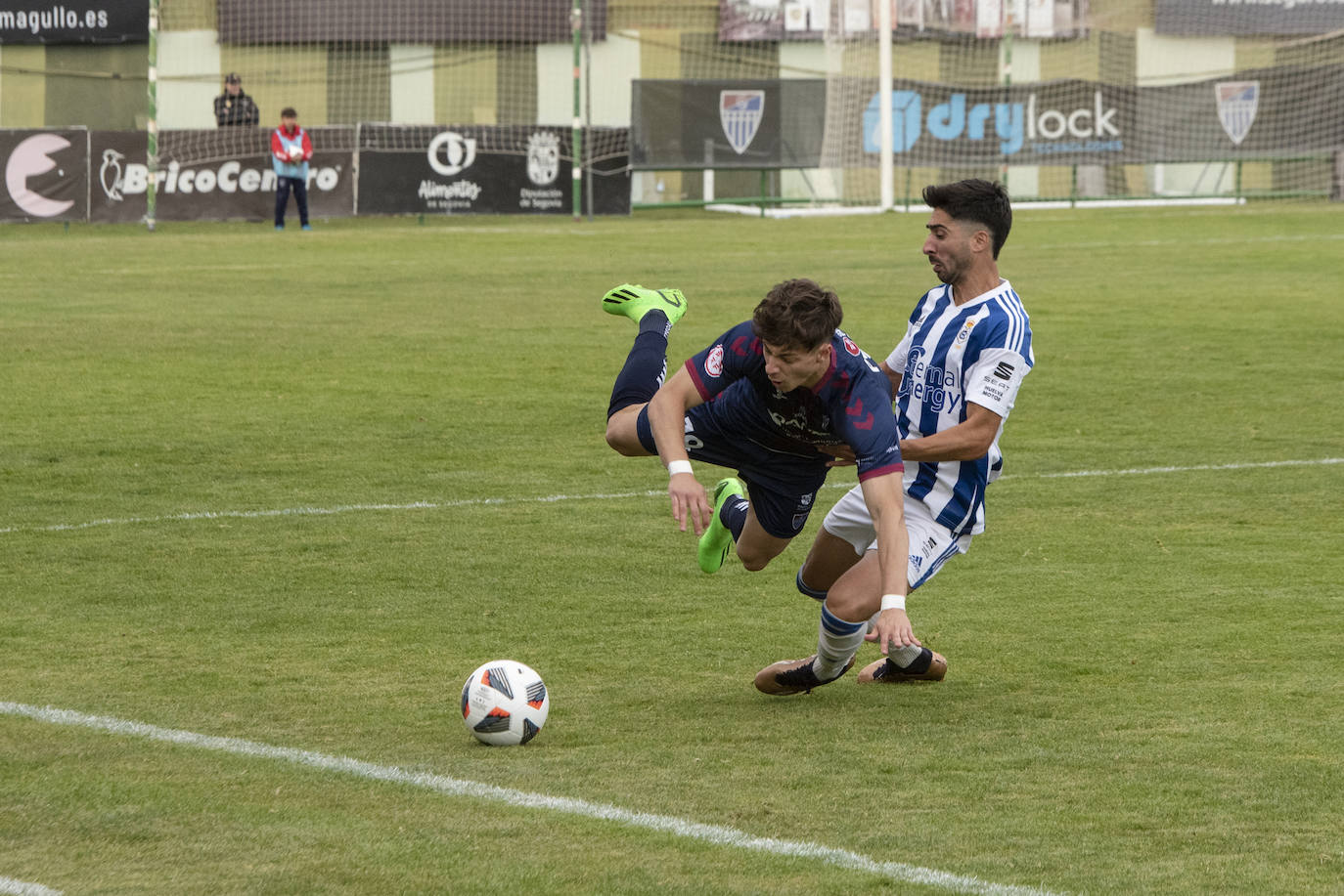 Empate sin goles entre Segoviana y Recreativo