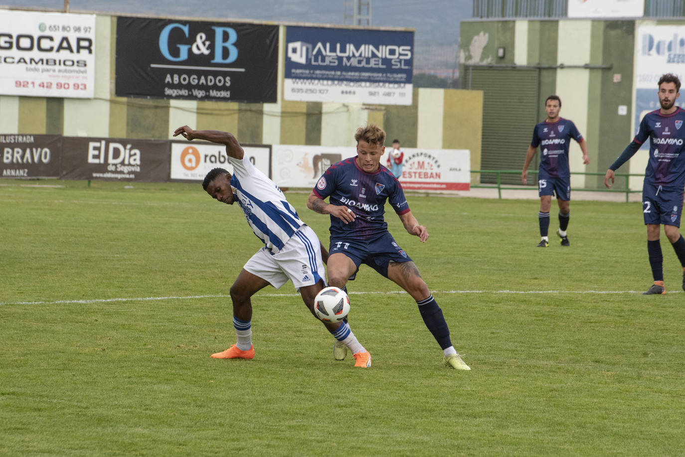 Empate sin goles entre Segoviana y Recreativo