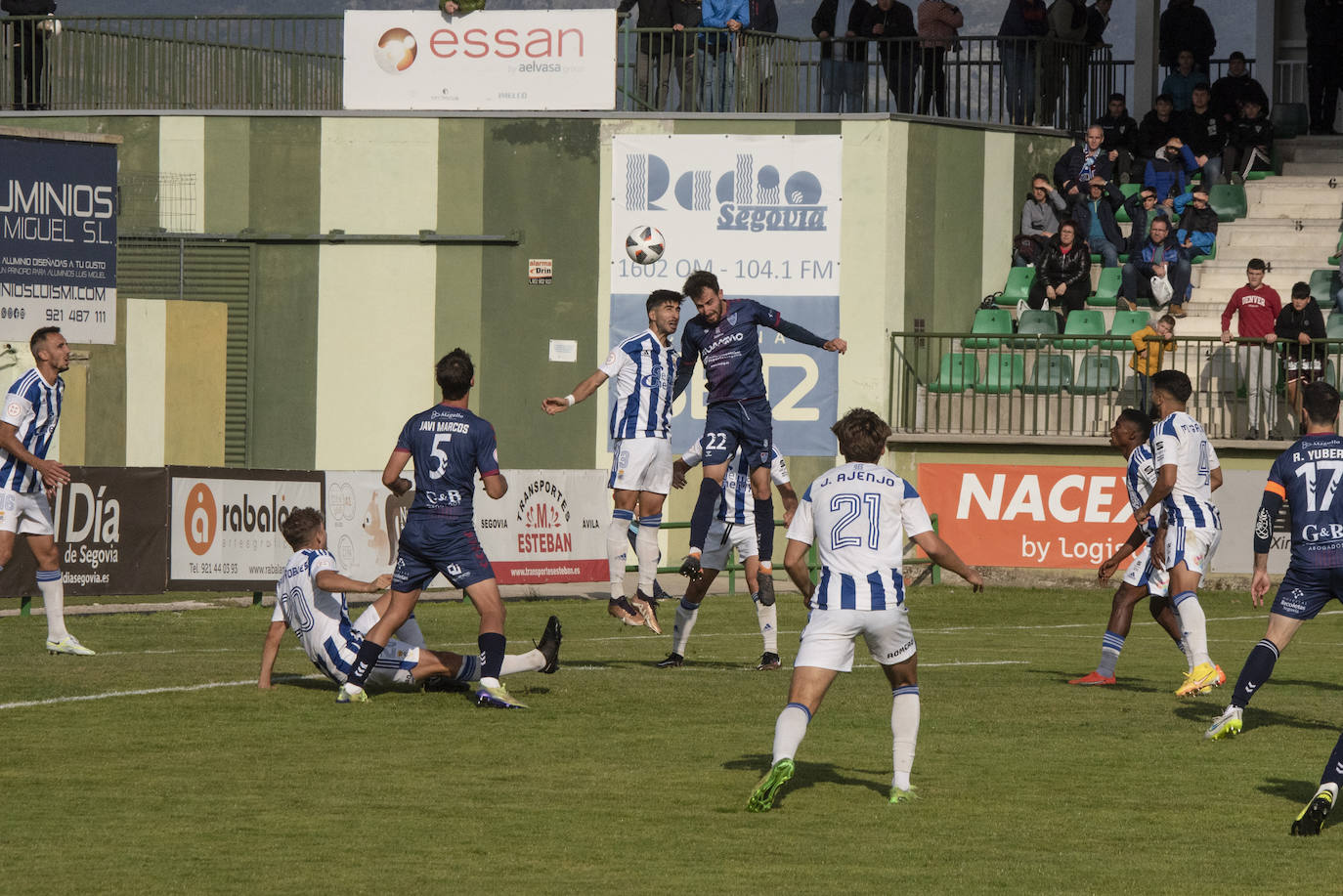 Empate sin goles entre Segoviana y Recreativo