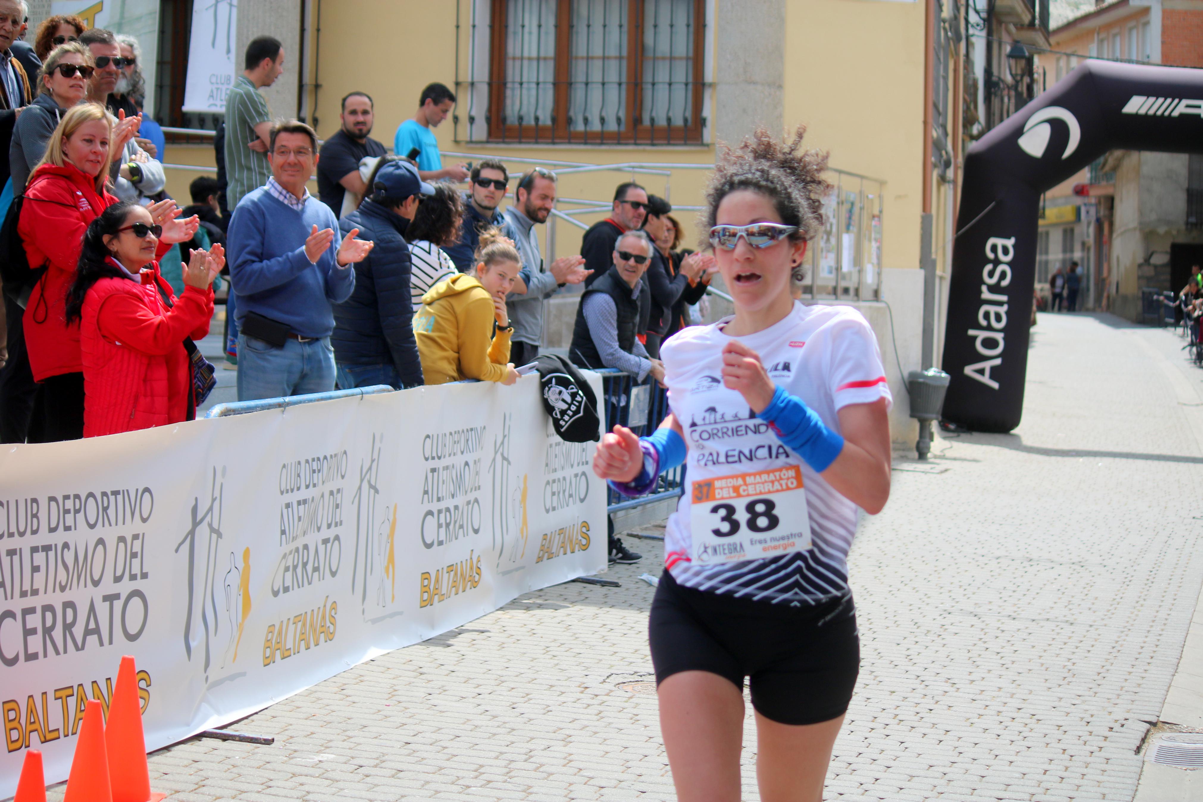 Javier Sangrador y Marta Medina reinan en la XXXVII Media Maratón del Cerrato