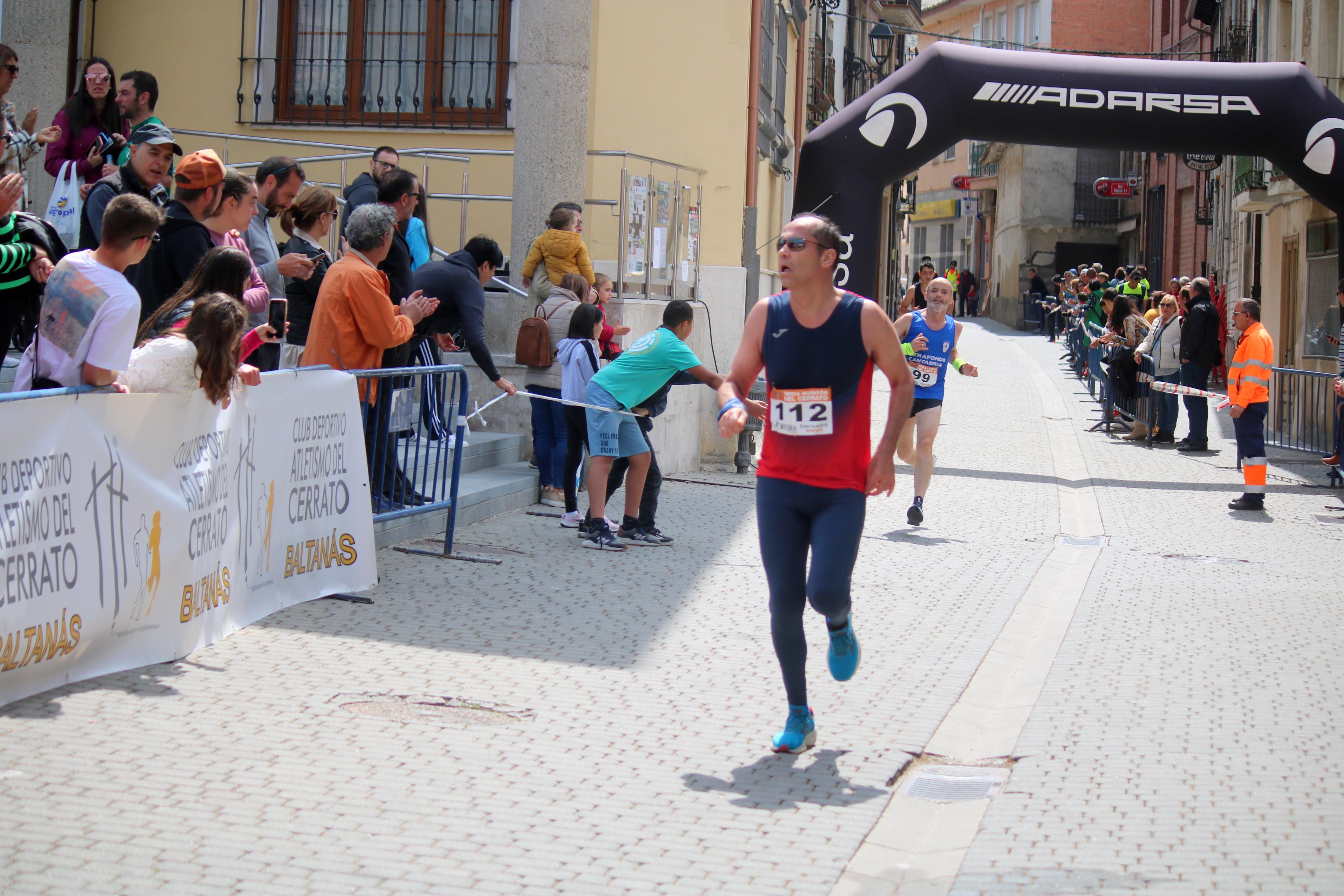 Javier Sangrador y Marta Medina reinan en la XXXVII Media Maratón del Cerrato