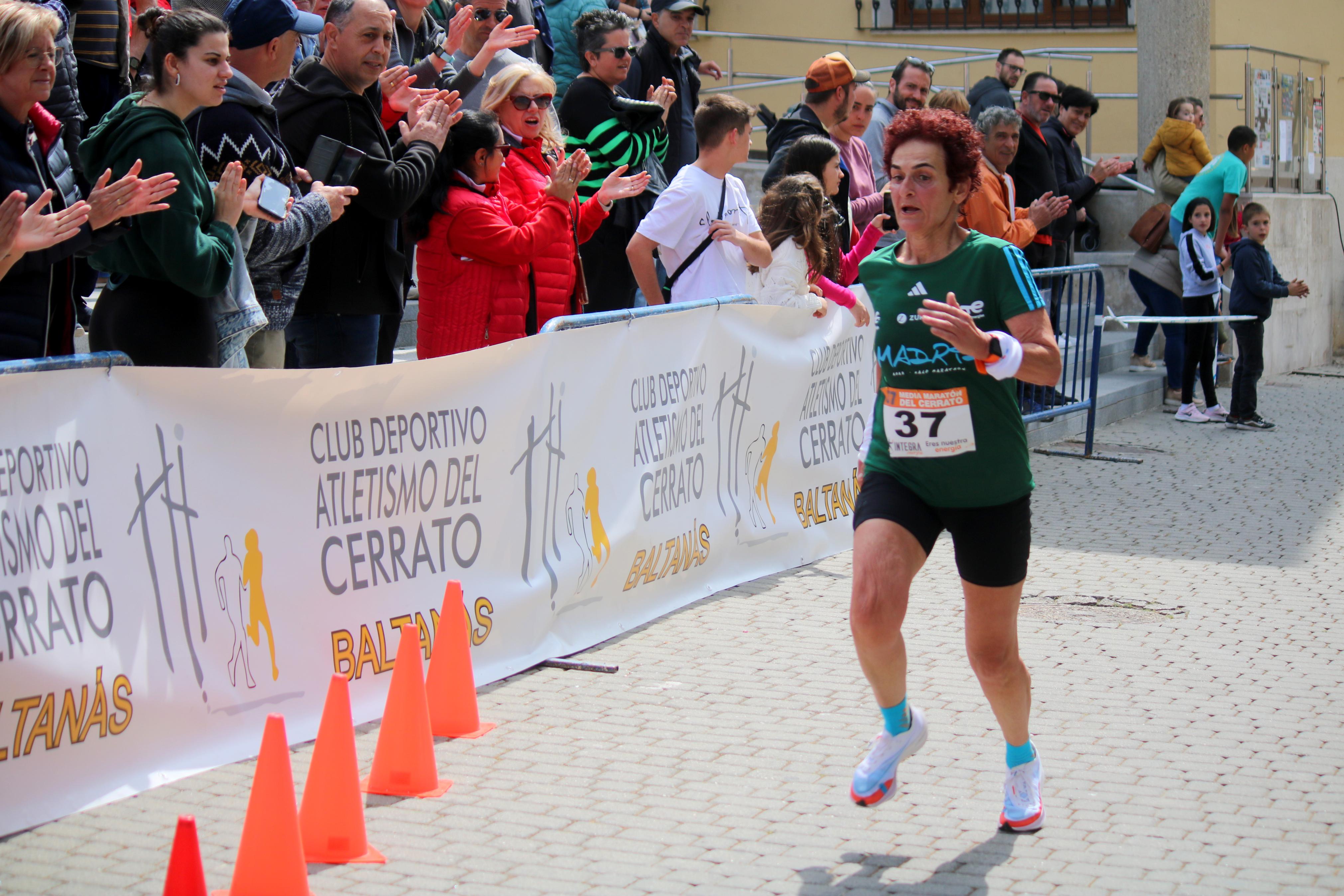 Javier Sangrador y Marta Medina reinan en la XXXVII Media Maratón del Cerrato
