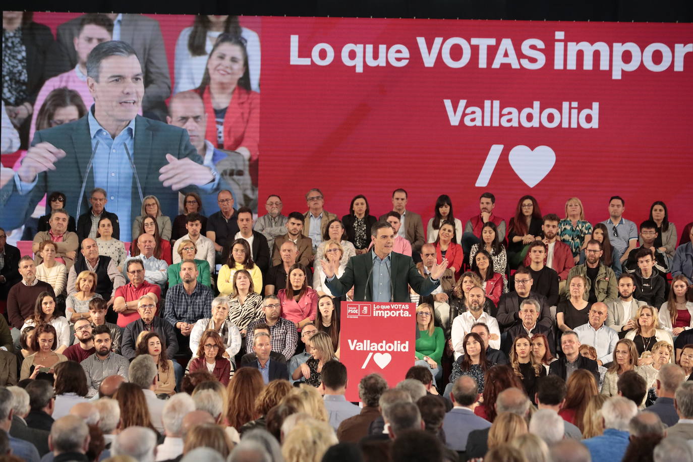 Pedro Sánchez acompaña a Puente en Valladolid (II)