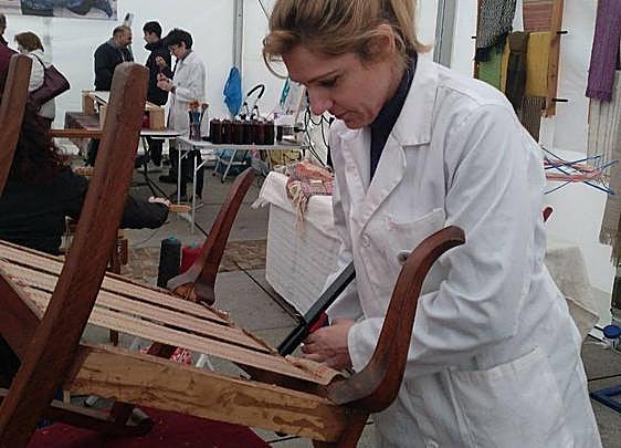 Taller de tapicería en Villalón de Campos, proyecto subvencionado a través de la Asociación para el Desarrollo Rural Integrado de Tierra de Campos-Zona Norte de Valladolid (Adri Valladolid Norte).