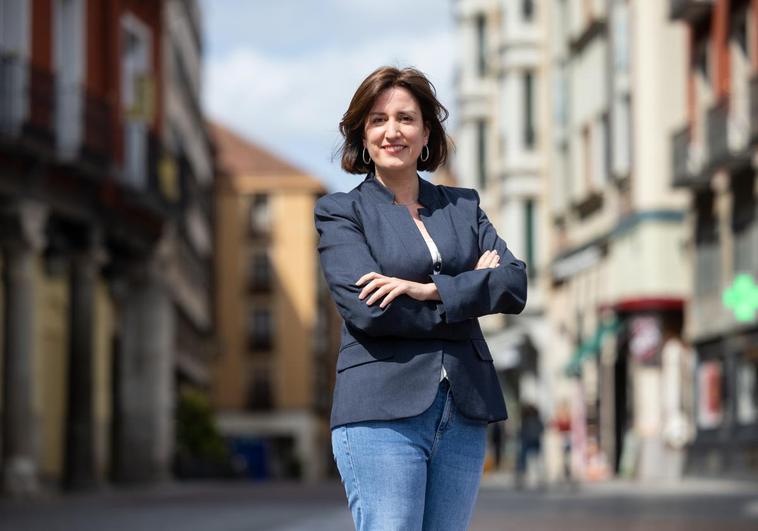 María Sánchez, en el entorno de la Plaza Mayor tras la entrevista.