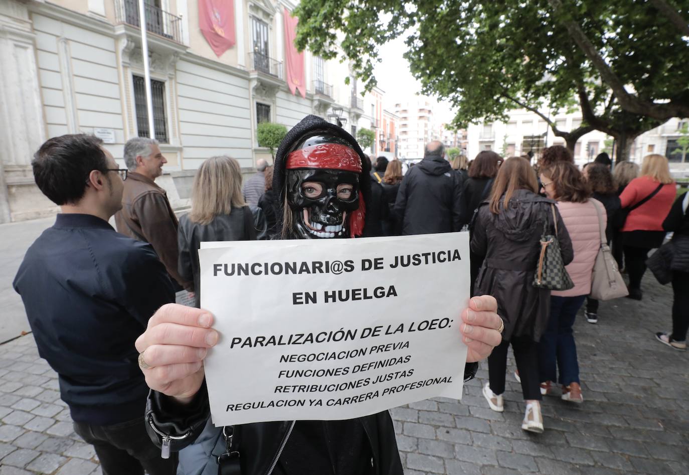 Los funcionarios de justicia salen a la calle después de un mes de huelga