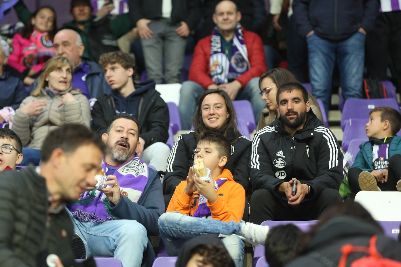 Búscate en la grada del José Zorrilla (2/4)