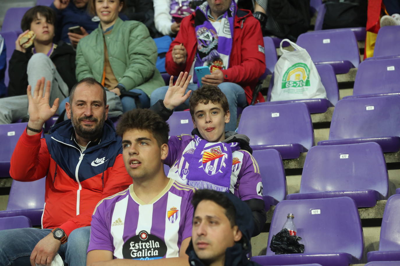 Búscate en la grada del José Zorrilla (2/4)